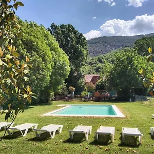 La Borda De Ritort Bed and breakfast